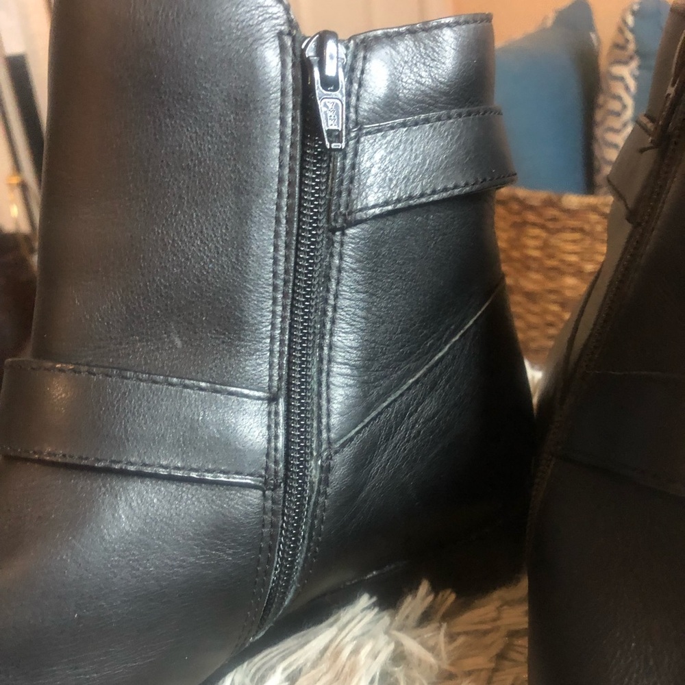 27 Edit By Naturalizer “Kaiser” Boot. Size 10 W. … - image 4